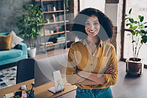 Photo of adorable positive lady recruiter wear shirt arms folded smiling indoors workplace workshop