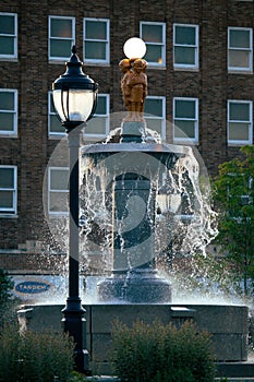 Is a photo of the Bears of Blue River statue located in downtown Shelbyville, Indiana photo