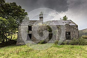 Photo of derelict Irish cottage