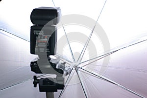 Photo flash and umbrella