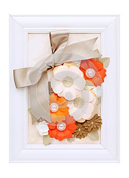 Photo frame with paper flower