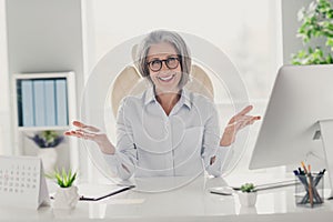 Photo portrait of mature old woman manager cheerful recruiter job interview working client modern interior office home