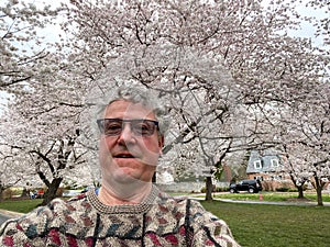 Selfie Photo in Kenwood Maryland in Spring photo