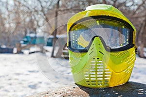 Photo protective mask for paintball game