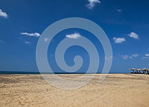 Photo seascape on the Indian Ocean in Sri Lanka