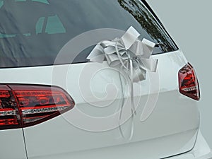 Wedding sash silk ribbon bow on car