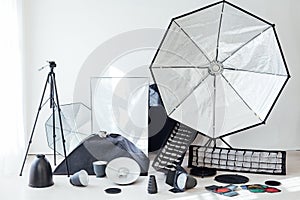 Photo studio equipment flash photographer accessories backgrounds