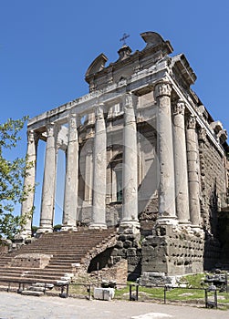 Photo of Tempio di Antonino e Faustina in Ancient RomePhoto of Tempio di Antonino e Faustina in Ancient Rome