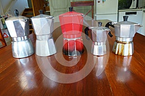 Fotografie da caffè macchine sul tavolo 