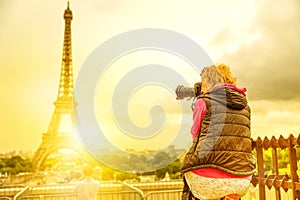 Eiffel Tower woman photographer