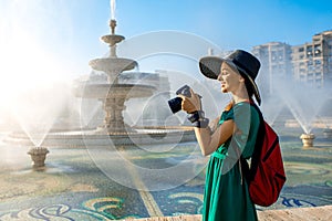 Photographing central fountain in Bucharest city