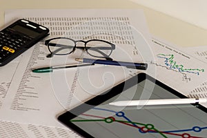 Photography of an office table with different objects