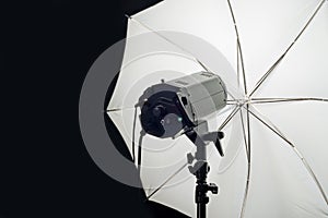 Photography Studio Flash Head with Umbrella