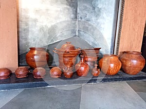 photos of various types of pottery