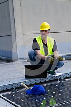 Photovoltaic laborer