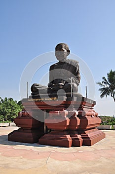 Phra Buddhacharn Toh Phomarangsi, Buddha monk statue in Thailand