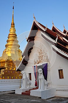 Phra That Chae Haeng - golden pagoda