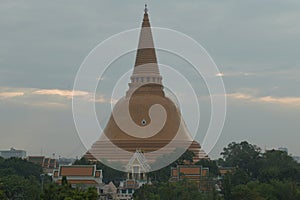 Phra Pathom Chedi Ratchaworamahawiharn