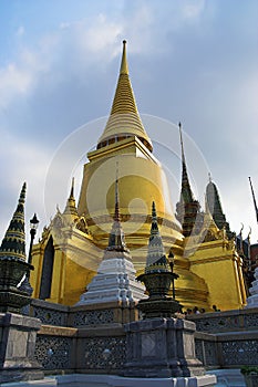 Phra Si Ratana Chedi