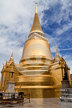 Phra Si Rattana Chedi