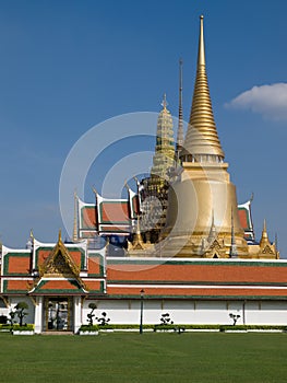 Phra Siratana Chedi photo