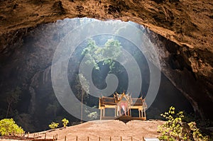 Grotta ,, tailandia 