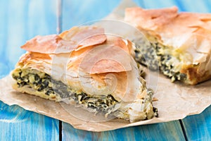 Phyllo pastry spinach pie