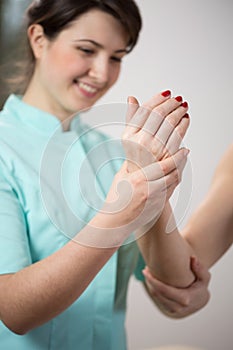 Physical therapist training upper limb