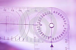 Physical therapy goniometer