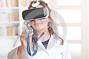 Physician using virtual reality headset