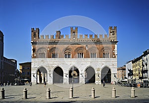 Piacenza Piazza Cavalli