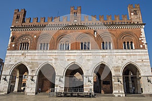 Piacenza: Piazza Cavalli, main square of the city