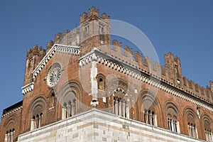 Piacenza: Piazza Cavalli, main square of the city