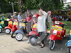 Piaggio scooter fans