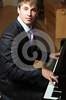 Pianist photo