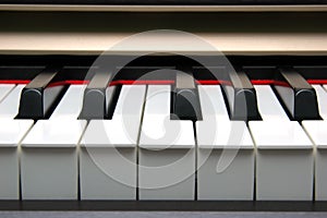 Piano Keyboard frontal