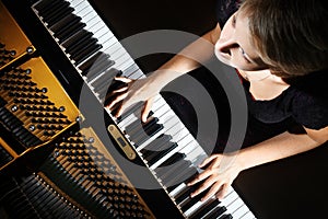 Piano playing pianist player photo