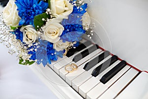 Piano wedding rings