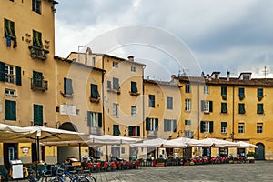 Piazza Anfiteatro, Lucca, Italy photo