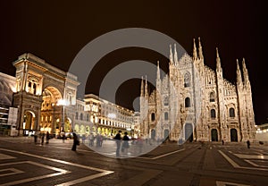 Piazza del Duomo at night