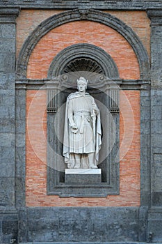 Piazza del Plebiscito a Naples