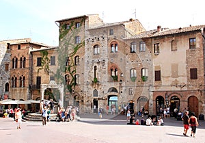 Piazza della Cisterna in San Gimignano, Italy