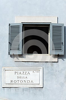 Piazza Della Rotonda photo