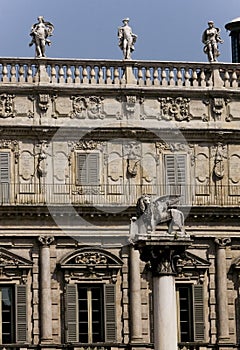 Piazza delle Erbe - Verona