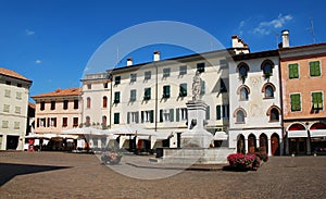 Piazza Paolo Diacono