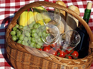 Picnic basket