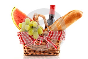 Picnic basket with food