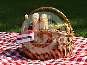 Picnic basket