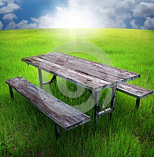 Picnic table