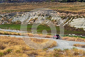 Picture of allroad jeep in the middle of desert